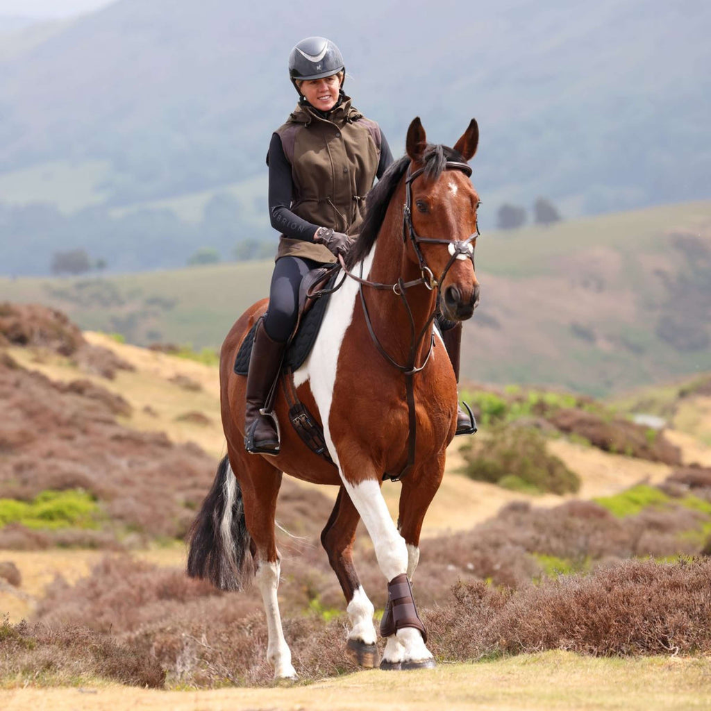 Aubrion by Shires Bodywarmer Heritage Donker Olijf