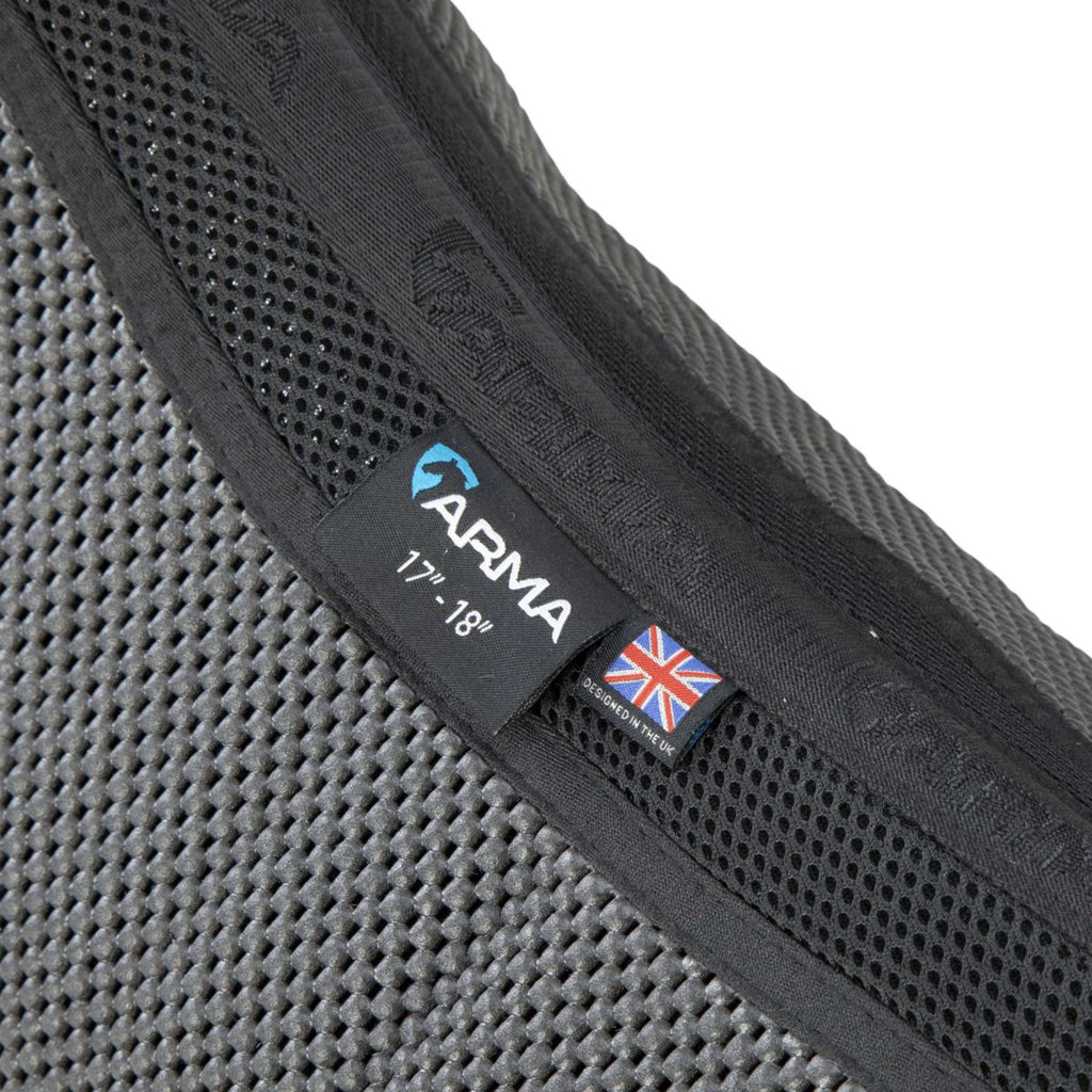 Arma by Shires Zadeldekje Soft Grip Springen Navy
