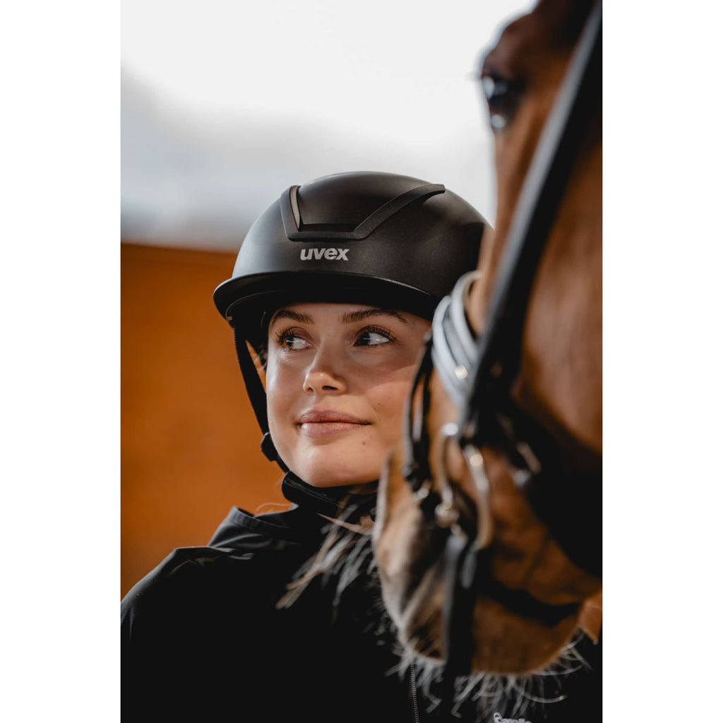 Uvex Cap Ixxo Active Mat Zwart
