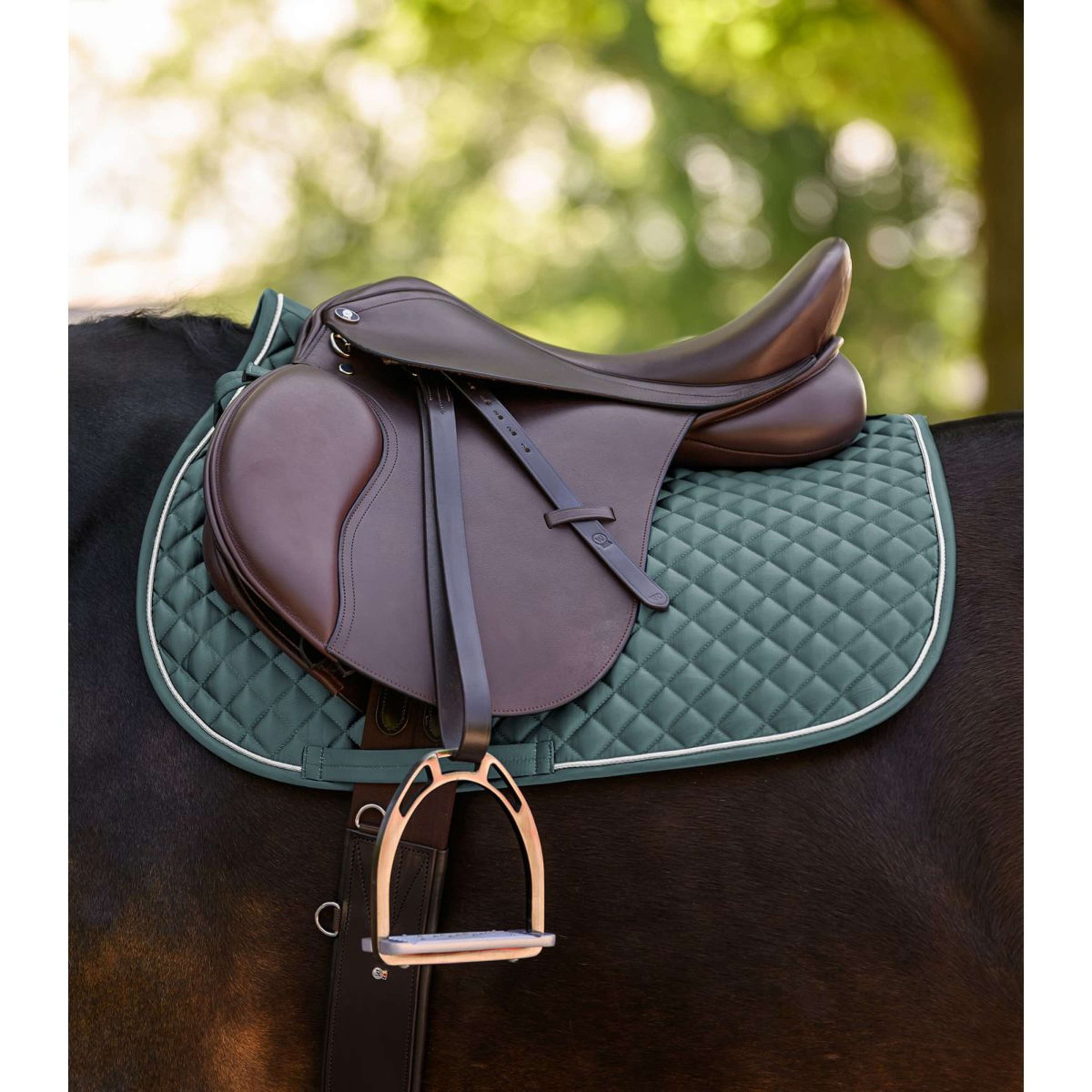 Waldhausen Zadeldekje Felix Glam Veelzijdigheid Pine Green Waldhausen Zadeldekje Felix Glam Veelzijdigheid Pine Green