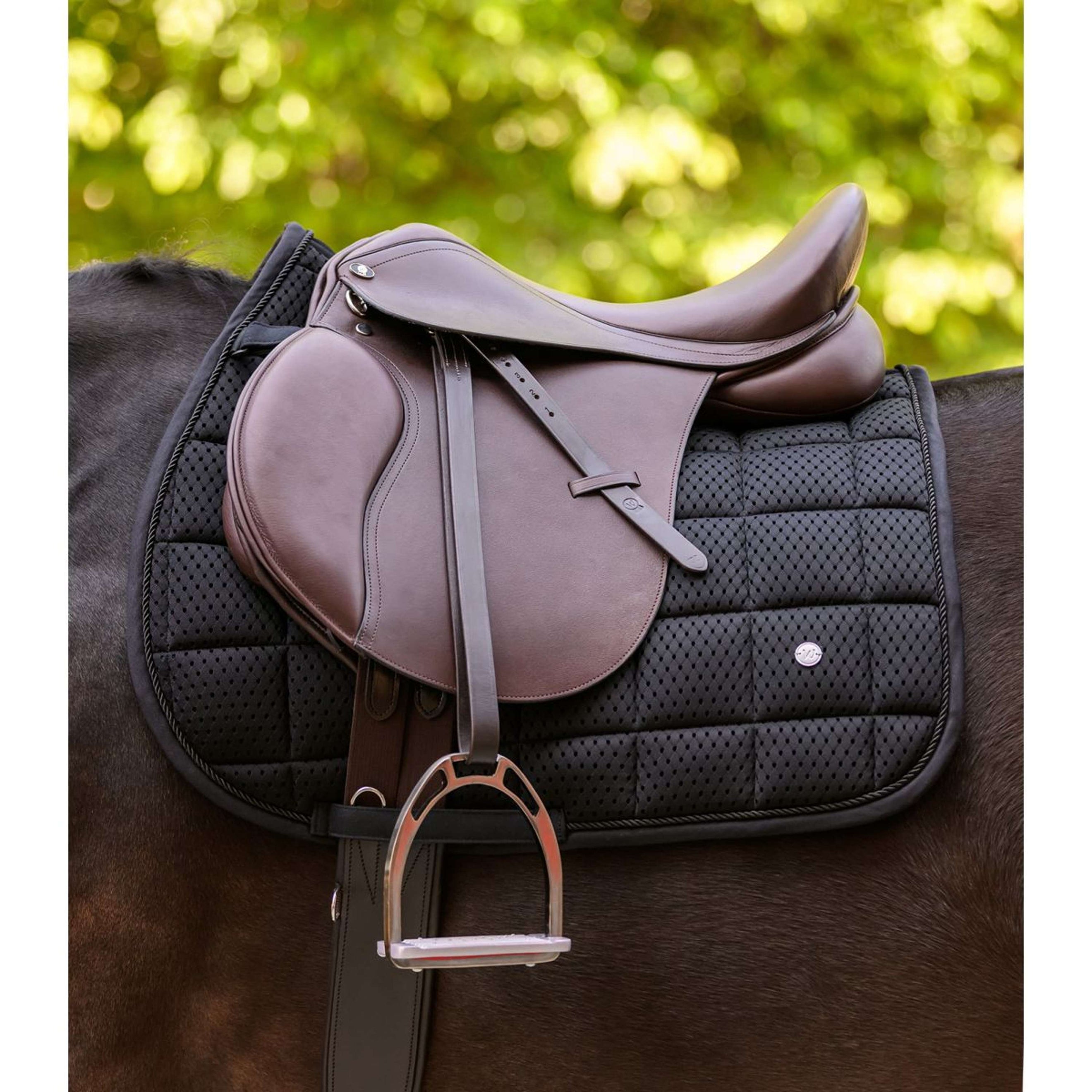 Waldhausen Zadeldekje Breath Performance Veelzijdigheid Zwart Waldhausen Zadeldekje Breath Performance Veelzijdigheid Zwart