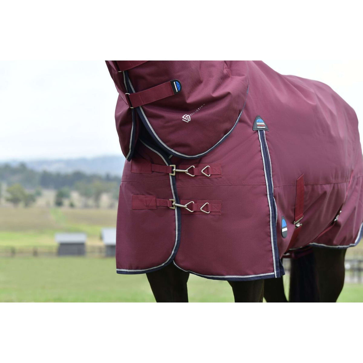 WeatherBeeta ComFiTec Essential Turnout Detach-A-Neck 220g Burgundy/Navy