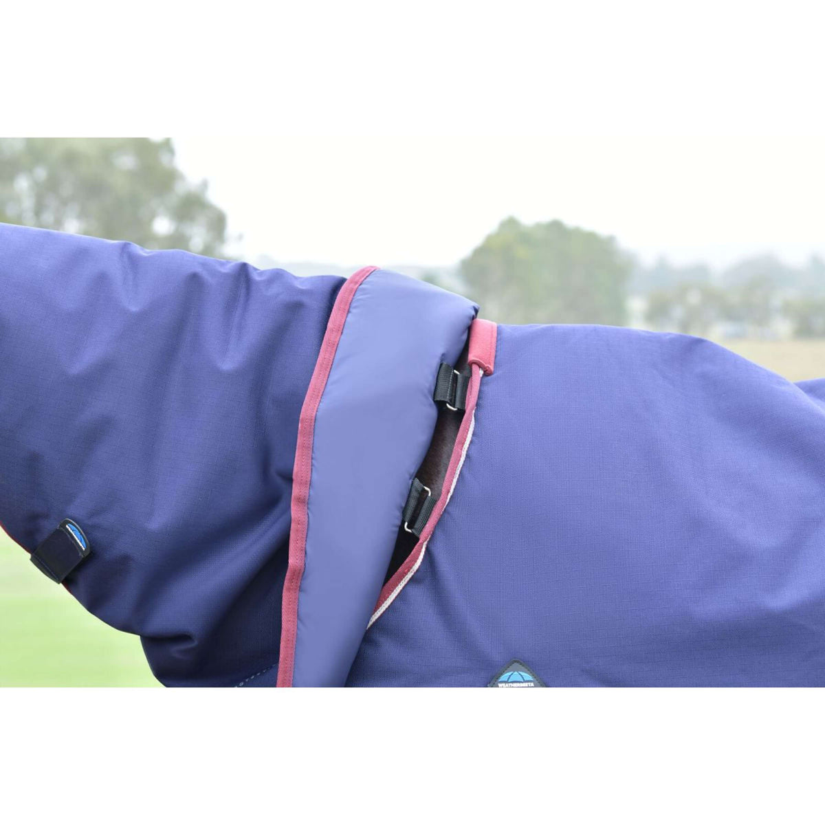 WeatherBeeta ComFiTec Essential Turnout Detach-A-Neck 220g Navy/Burgundy