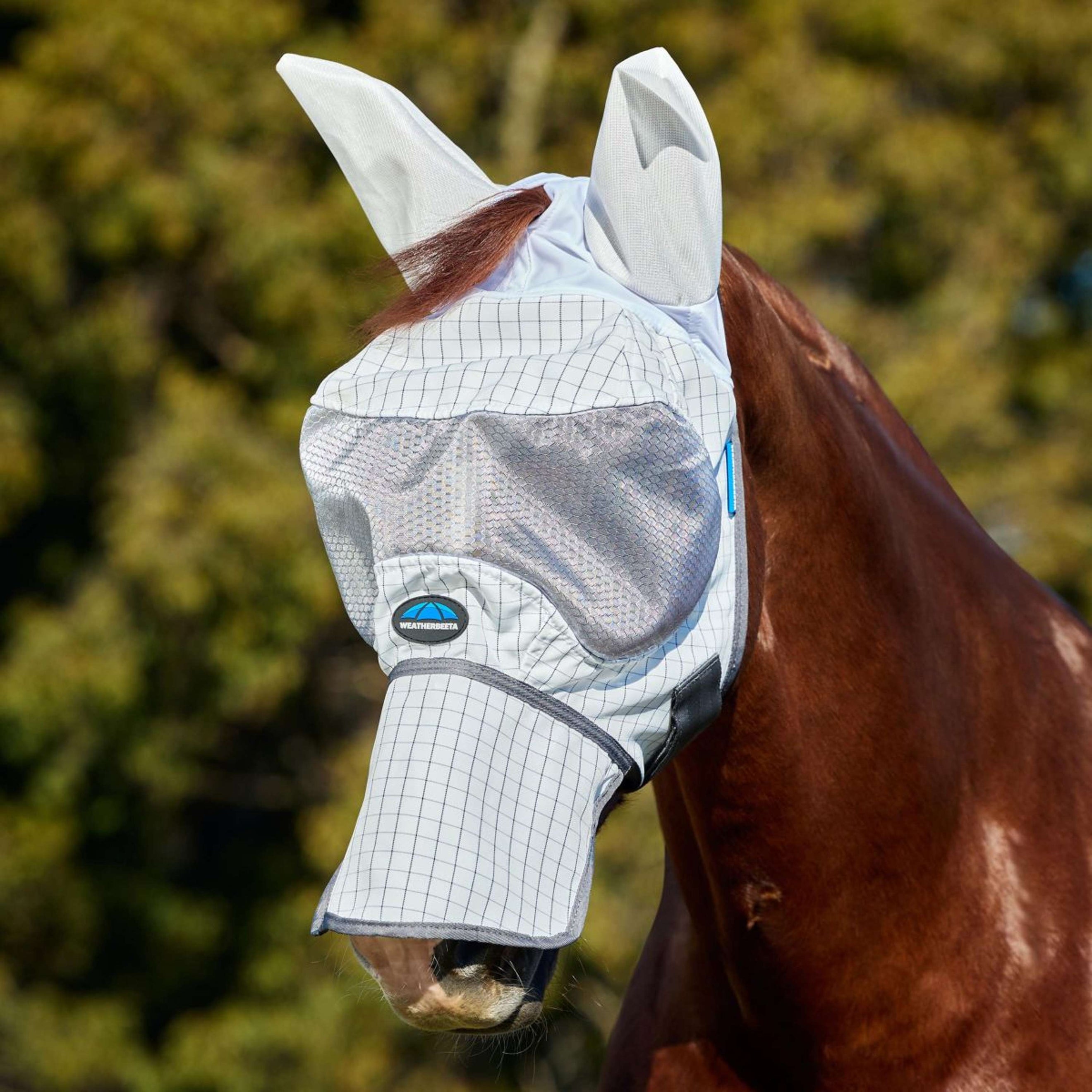 WeatherBeeta Vliegenmasker Hybrid met Oren en Neus Wit/Charcoal WeatherBeeta Vliegenmasker Hybrid met Oren en Neus Wit/Charcoal